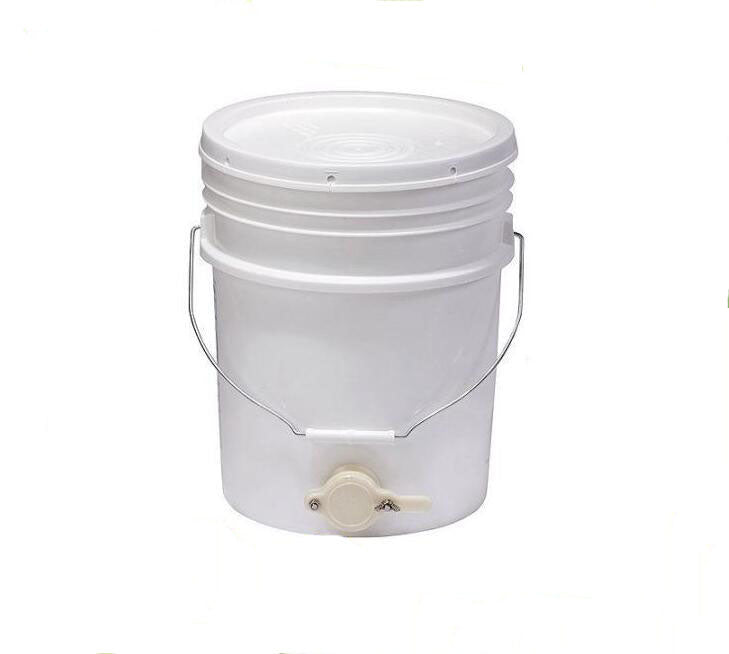 Honey Bucket 10 Ltr With Honey Gate/Tap